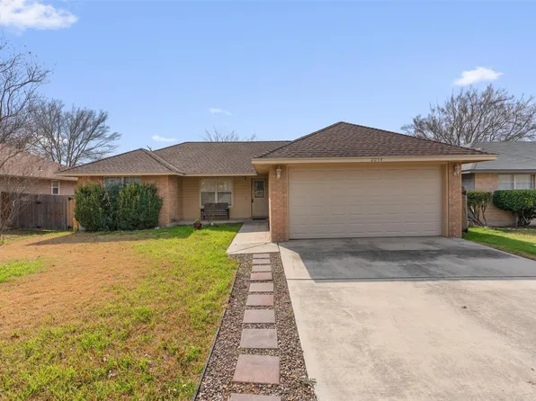 2054 Bentwood Dr, New Braunfels, TX 78130