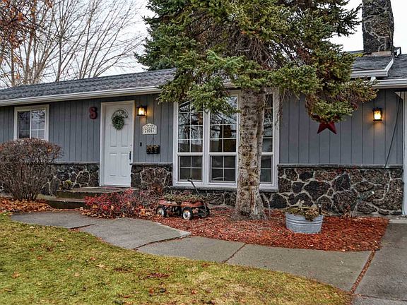 3rd image of 207 S Moen St
