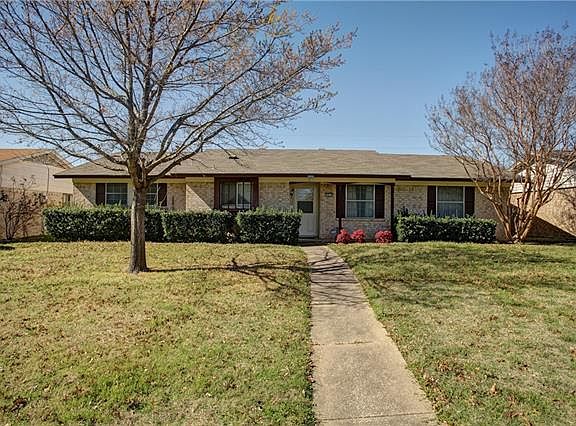 2nd image of 3419 Point East Dr