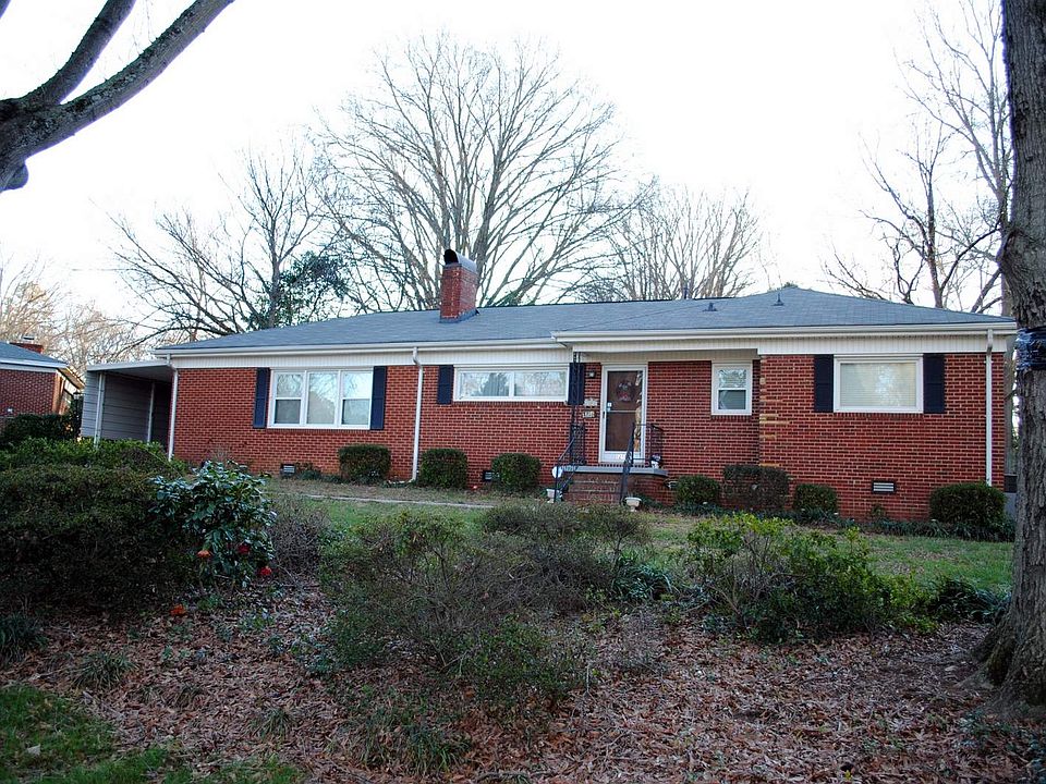 2nd image of 1216 Norland Rd