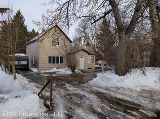 130 W 1st St, Webster, SD 57274