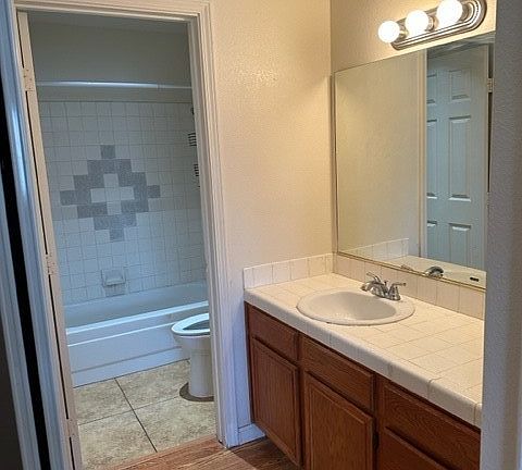 3rd image of 101 Luna Way APT 208
