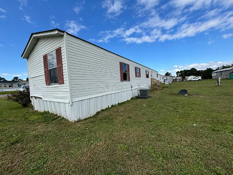 406 Little Dove Rd — Photo 2