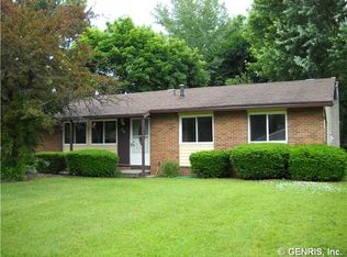 82 Golden Rod Ln, Rochester, NY 14623