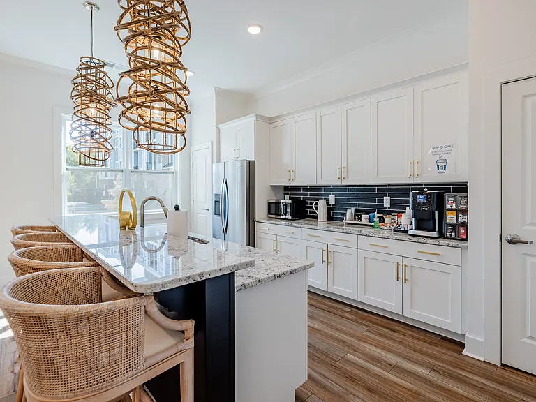 Grand Oaks Apartments — Photo 54