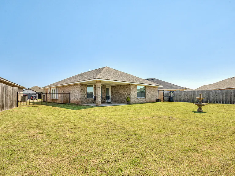 18305 Autumn Grove Dr — Photo 24