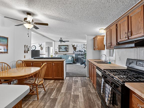 2nd image of 700 Obrien Rd