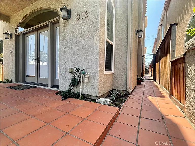 312 14th St — Photo 19