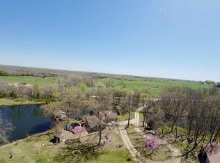 31025 203rd St, Leavenworth, KS 66048