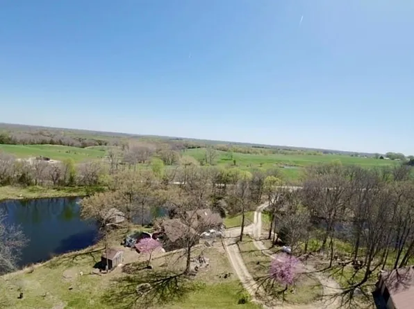 31025 203rd St, Leavenworth, KS 66048