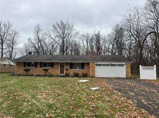 7051 Dogwood Ln, Mentor, OH