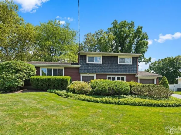 13 Colburn Rd, East Brunswick, NJ 08816