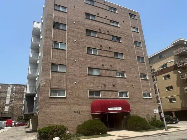 7449 Washington St APT 606, Forest Park, IL 60130