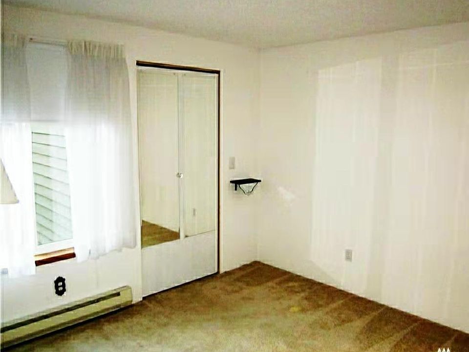 1st image of 14535 NE 32nd St #107