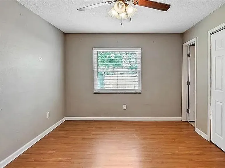 120 Bent Oak Ct — Photo 14