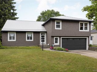 29 Parkside Ave, Hamburg, NY 14075