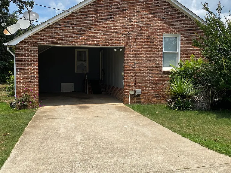 6909 White Horse Rd — Photo 3