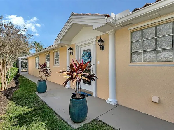 5770 Ivrea Dr, Sarasota, FL 34238