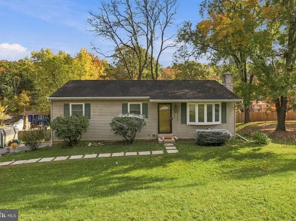 90 Black Walnut Dr, Etters, PA 17319