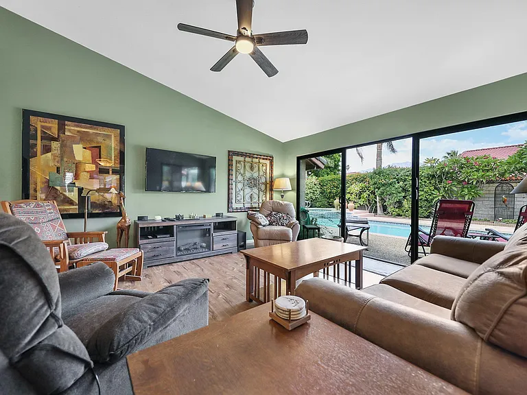 30769 Susan Dr — Photo 8