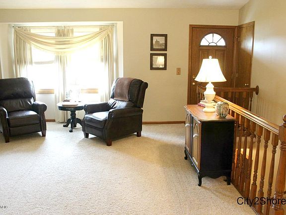5th image of 7583 Hidden Forest Dr