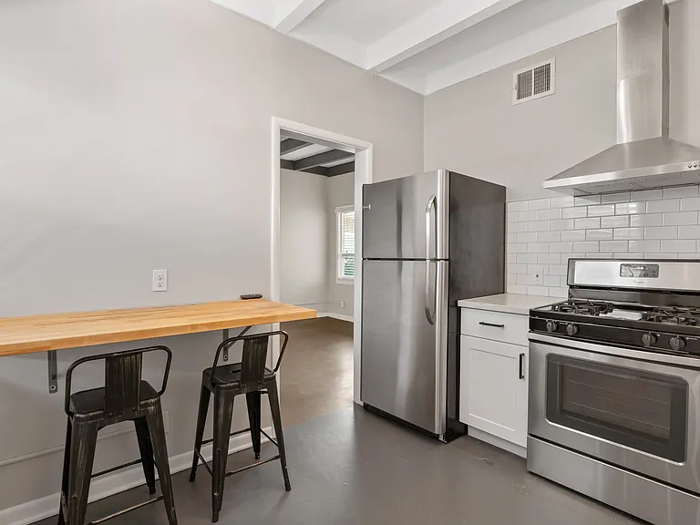 2242 N Dayton St #4 — Photo 10