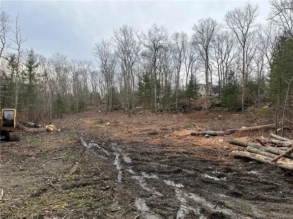 234 John Potter Rd, West Greenwich, RI 02817