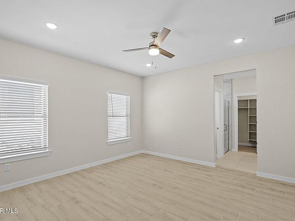 4th image of 971 Barbaro Way