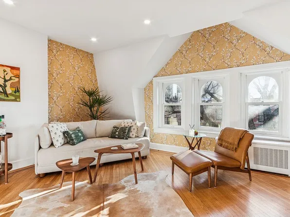 853 Carroll St APT 4, Brooklyn, NY 11215