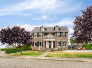 17604 Panorama Blvd, Bonney Lake, WA 98391