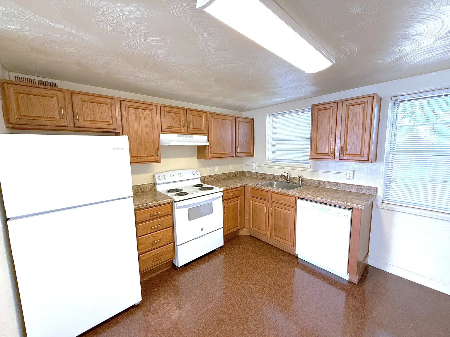 2 bed, 741 sqft, $987 — Photo 1