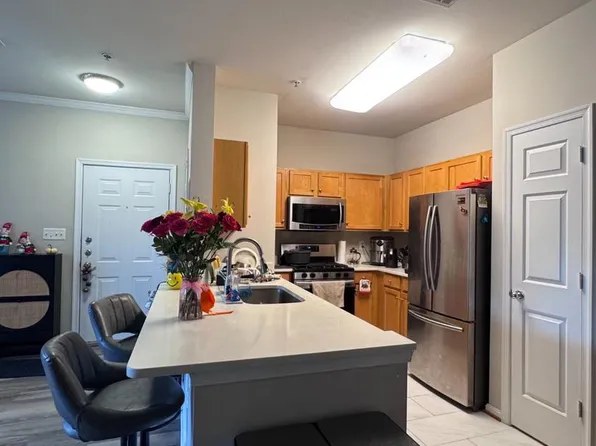5123 Travis Edward Way, Centreville, VA 20120