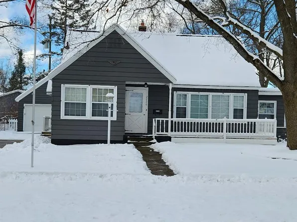 2226 Mills Ave, Muskegon, MI 49445