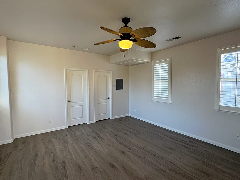 606 Leah Ln — Photo 25