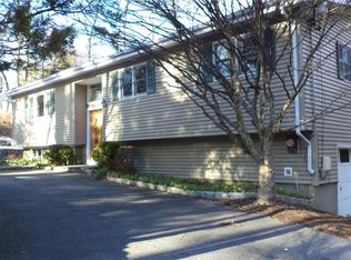 14 Lake Rd, Cortlandt Manor, NY 10567