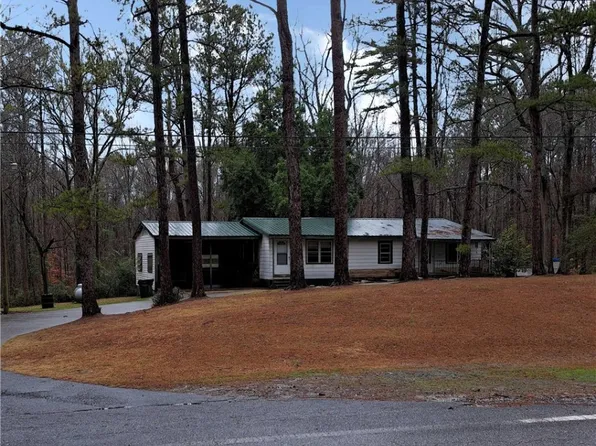 183 Old 280 Rd, Camp Hill, AL 36850