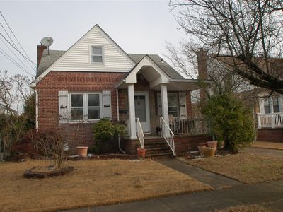 34 Stephen Avenue, New Hyde Park, NY, 11040