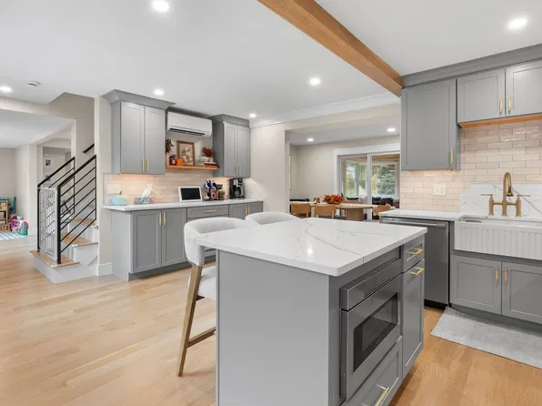22 Old Rowley Rd, Newbury, MA 01951