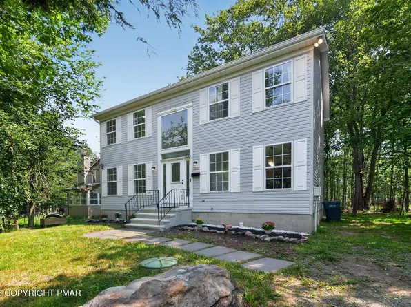 9186 Buttonwood Ct, Tobyhanna, PA 18466
