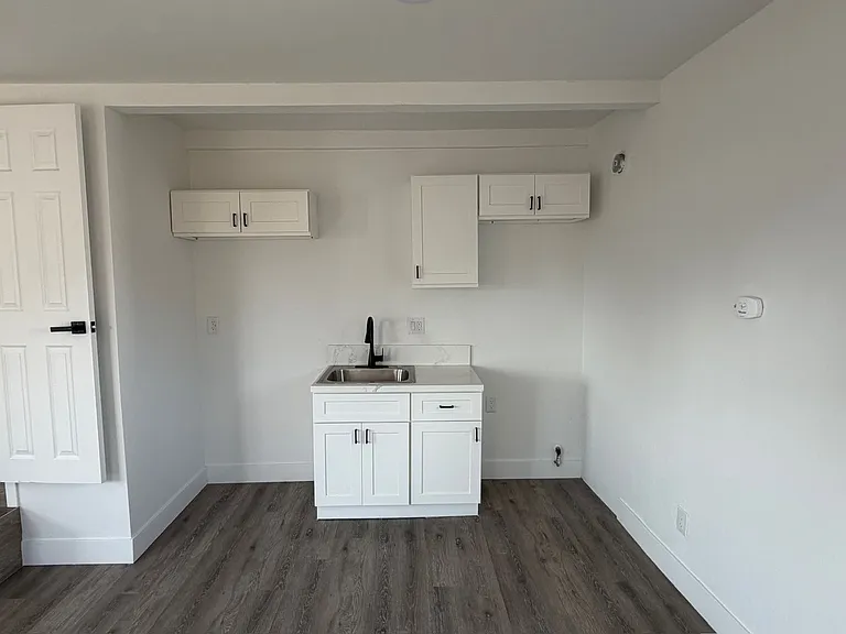 824 S Phillips St — Photo 4