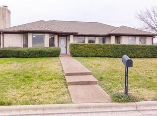 701 Seminole Trl, Hewitt, TX 76643