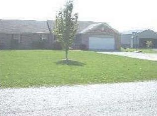 5727 E Division Rd, Windfall, IN 46076