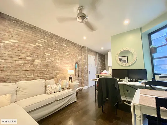 Rented by Native Real Estate LLC | media 11