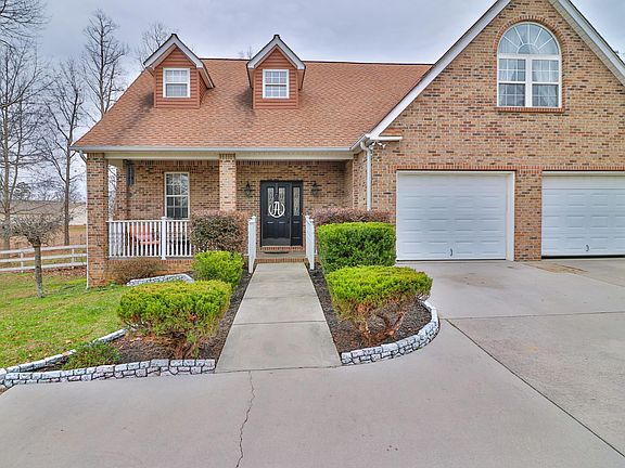 4th image of 1522 Foxfire Cir