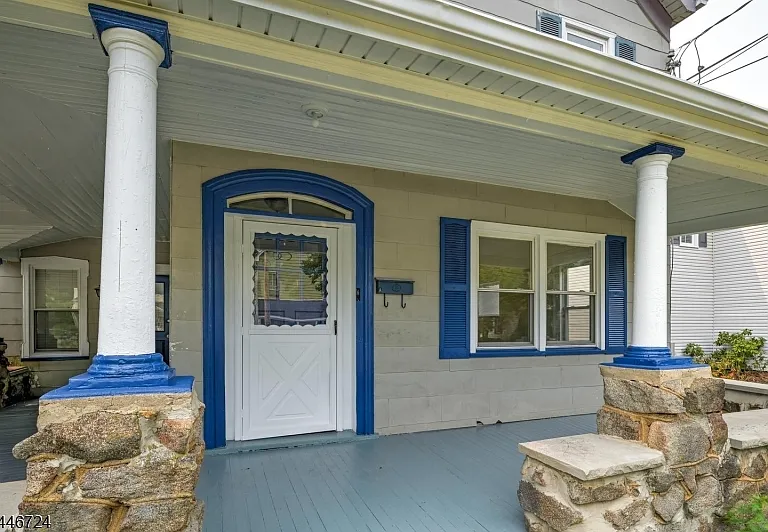 127 Main St #A — Photo 3