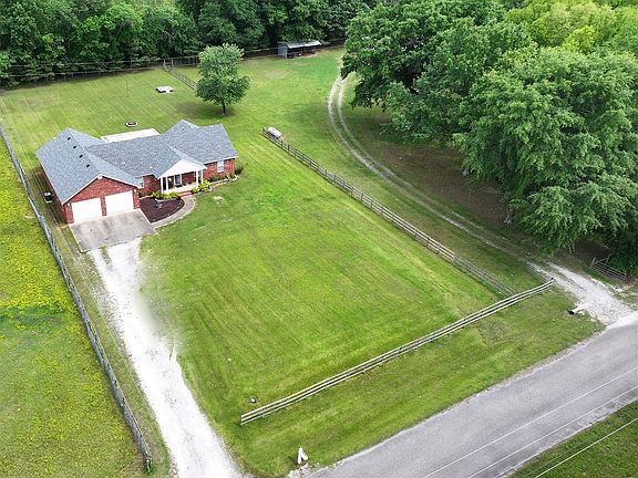 3rd image of 110829 S 4612th Rd
