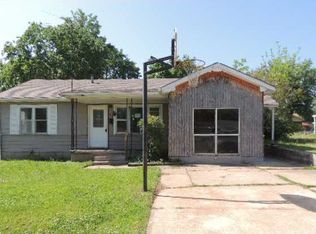 516 W Locust St, Tecumseh, OK 74873