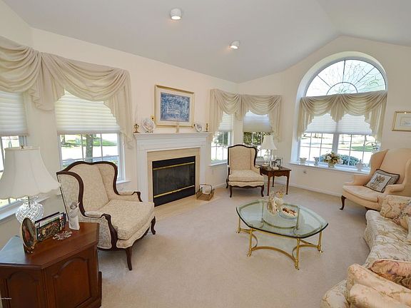 5th image of 3194 Dillon Ln