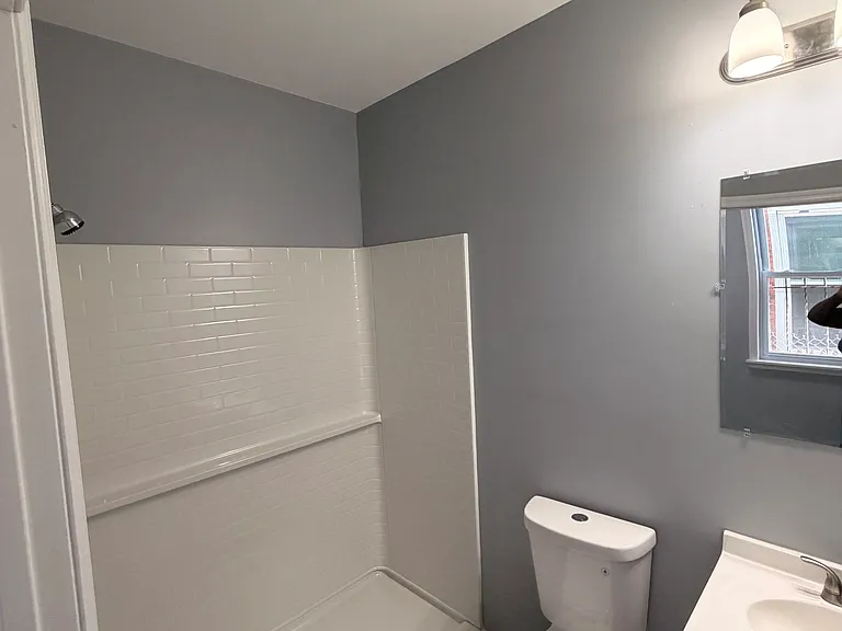832 N 6th St — Photo 3