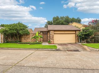 1723 Sullins Way, Houston, TX 77058